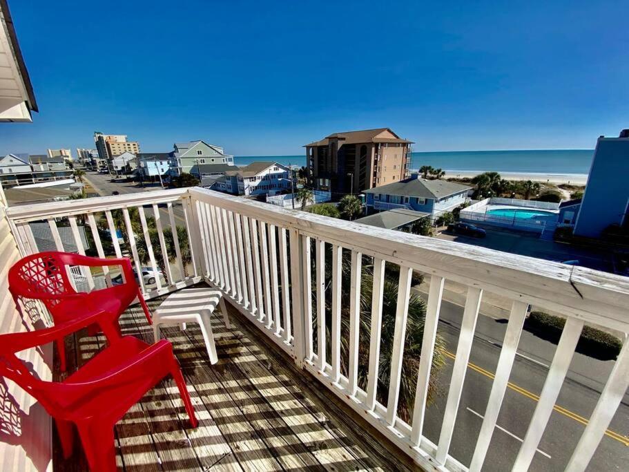 Oceanview 3-Story Getaway W/ 3 Decks, Pool, Game Room Myrtle Beach Luaran gambar