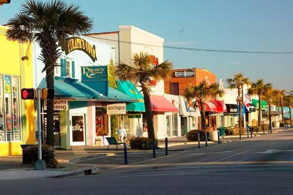 Oceanview 3-Story Getaway W/ 3 Decks, Pool, Game Room Myrtle Beach Luaran gambar